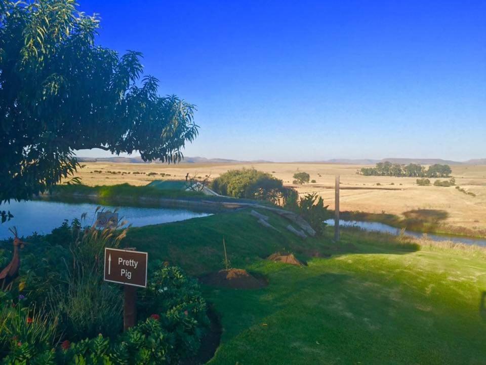 Forellenhof Guest Farm Wakkerstroom Exterior foto
