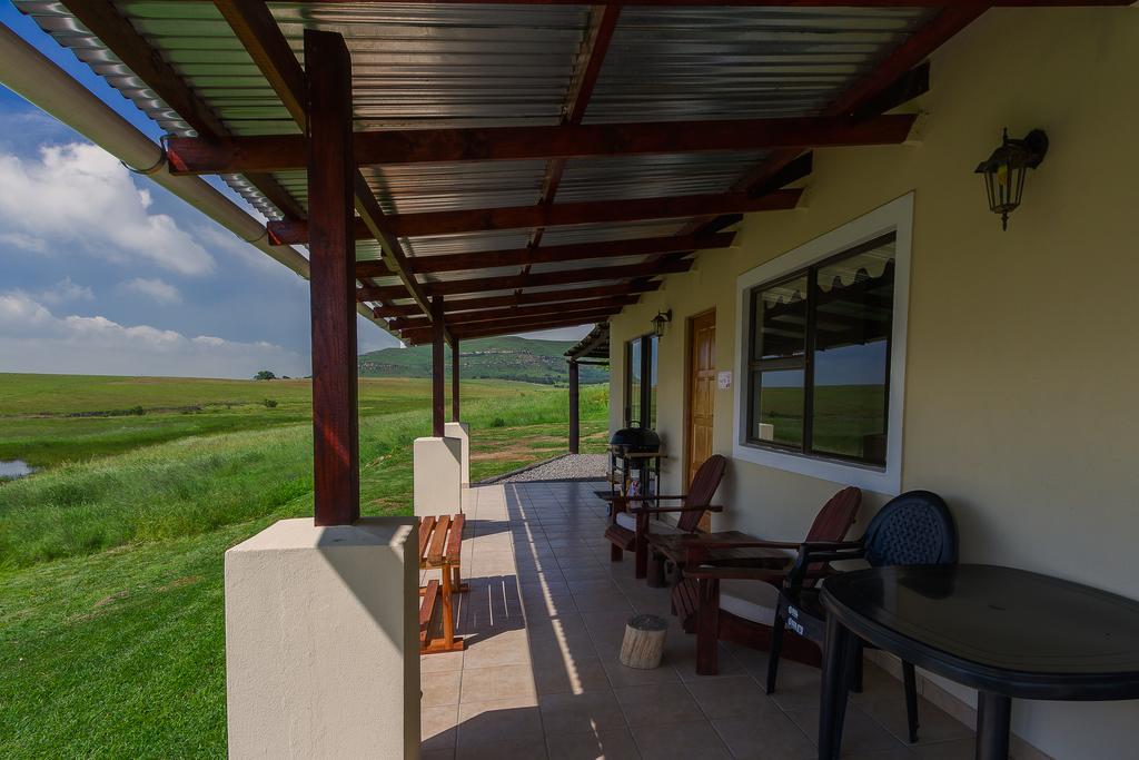 Forellenhof Guest Farm Wakkerstroom Exterior foto