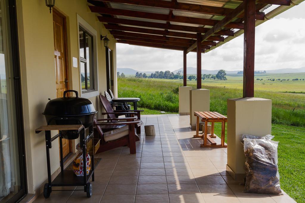 Forellenhof Guest Farm Wakkerstroom Exterior foto